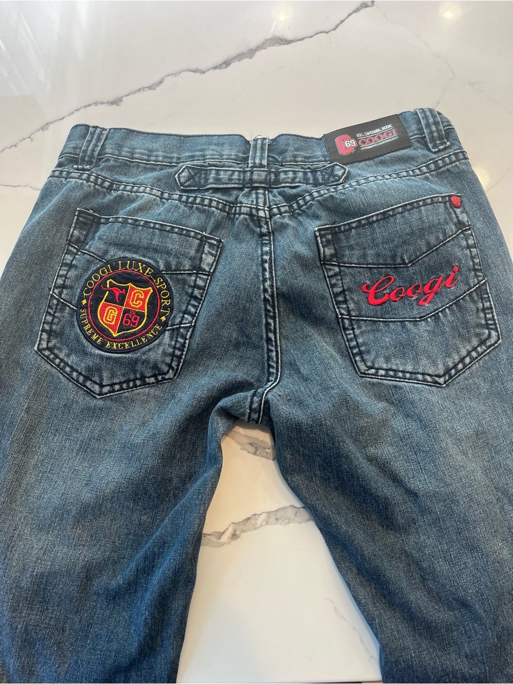 COOGI Men's Blue Straight Jeans with Embroidered Back Pockets